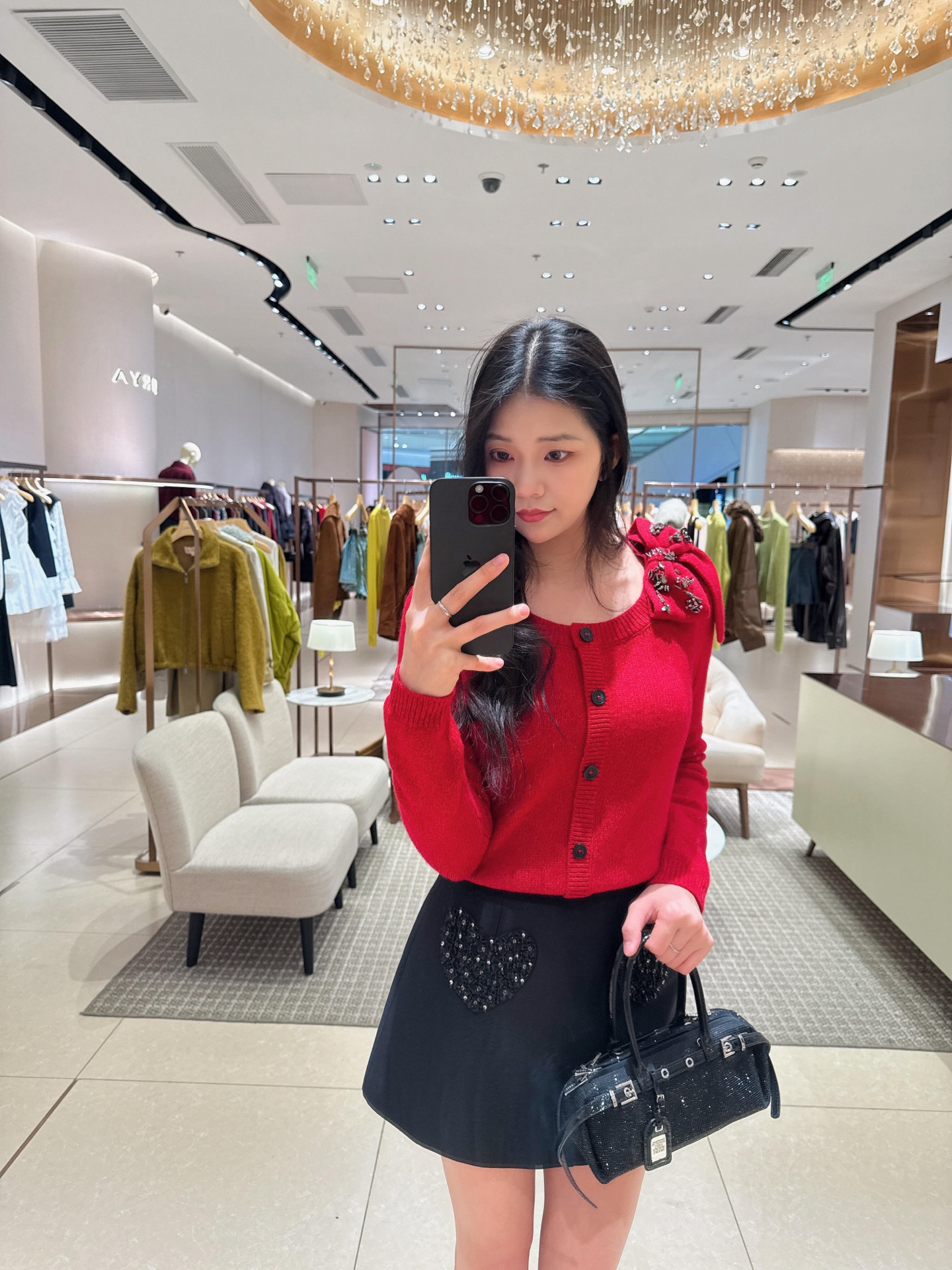 NO:708427,The red color is too vivid,19860909红色太显气色了,,,Women's clothing