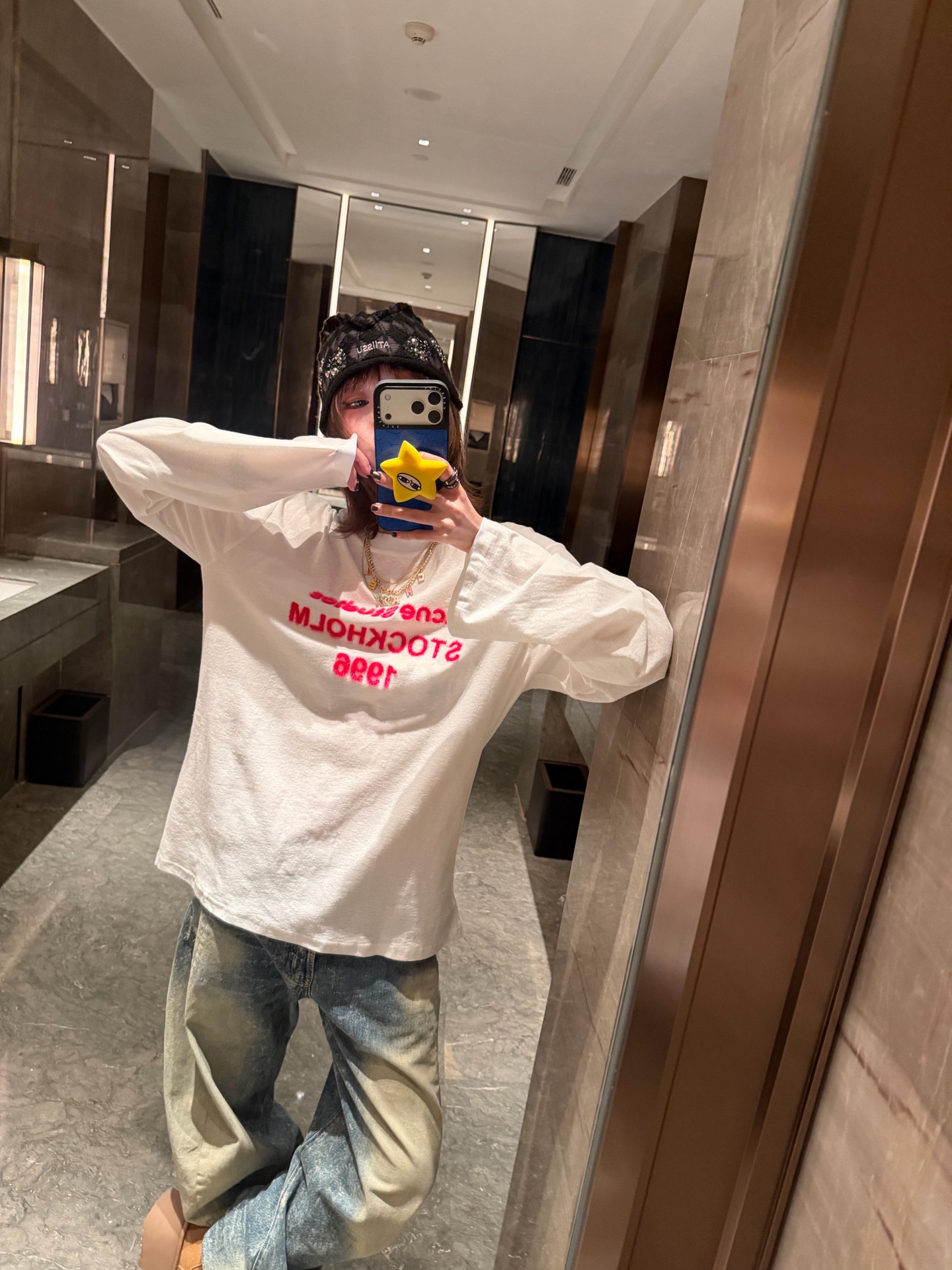 NO:733210,,,19860909,,,Women's clothing