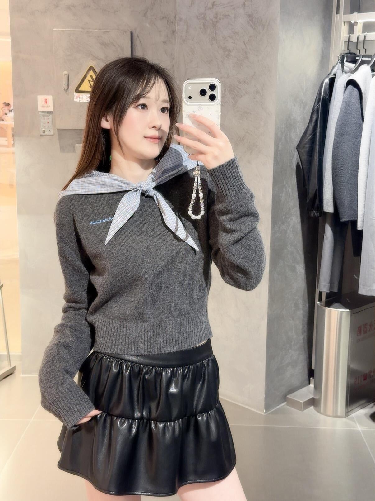 NO:715858,One set has,,19860909一套有,,,Women's clothing