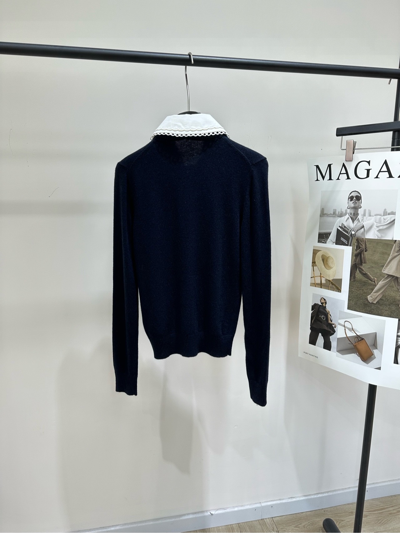 【M藏蓝花边娃娃领单排扣开衫】 🔺，面料：100%羊绒 颜色，藏蓝 💙Miu*2026春夏系列羊绒针织开衫 100%羊绒
