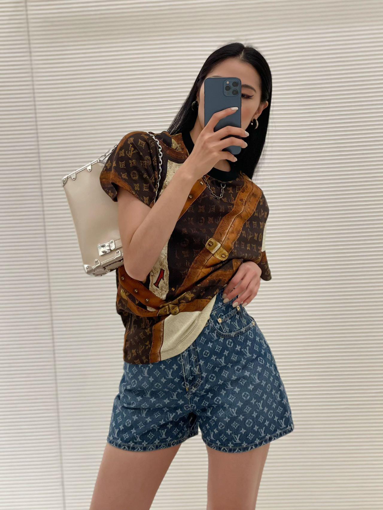 NO:737439,Versatile denim shorts,,shorts,19860909百搭牛仔短裤,,shorts,,Women's clothing