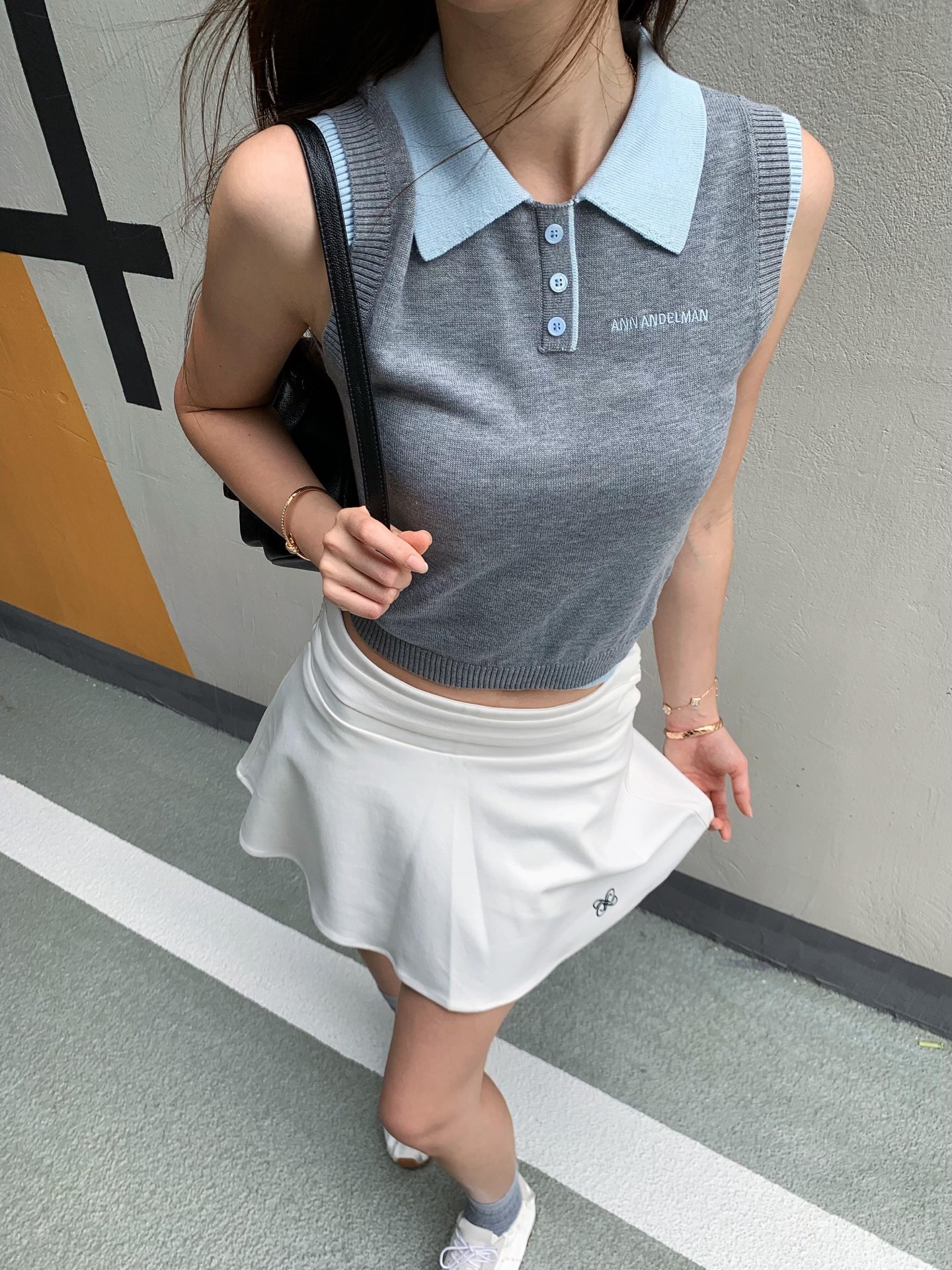 NO:799963,Refreshing white, essential for age reduction,19860909清爽白色,减龄必备,,,Women's clothing