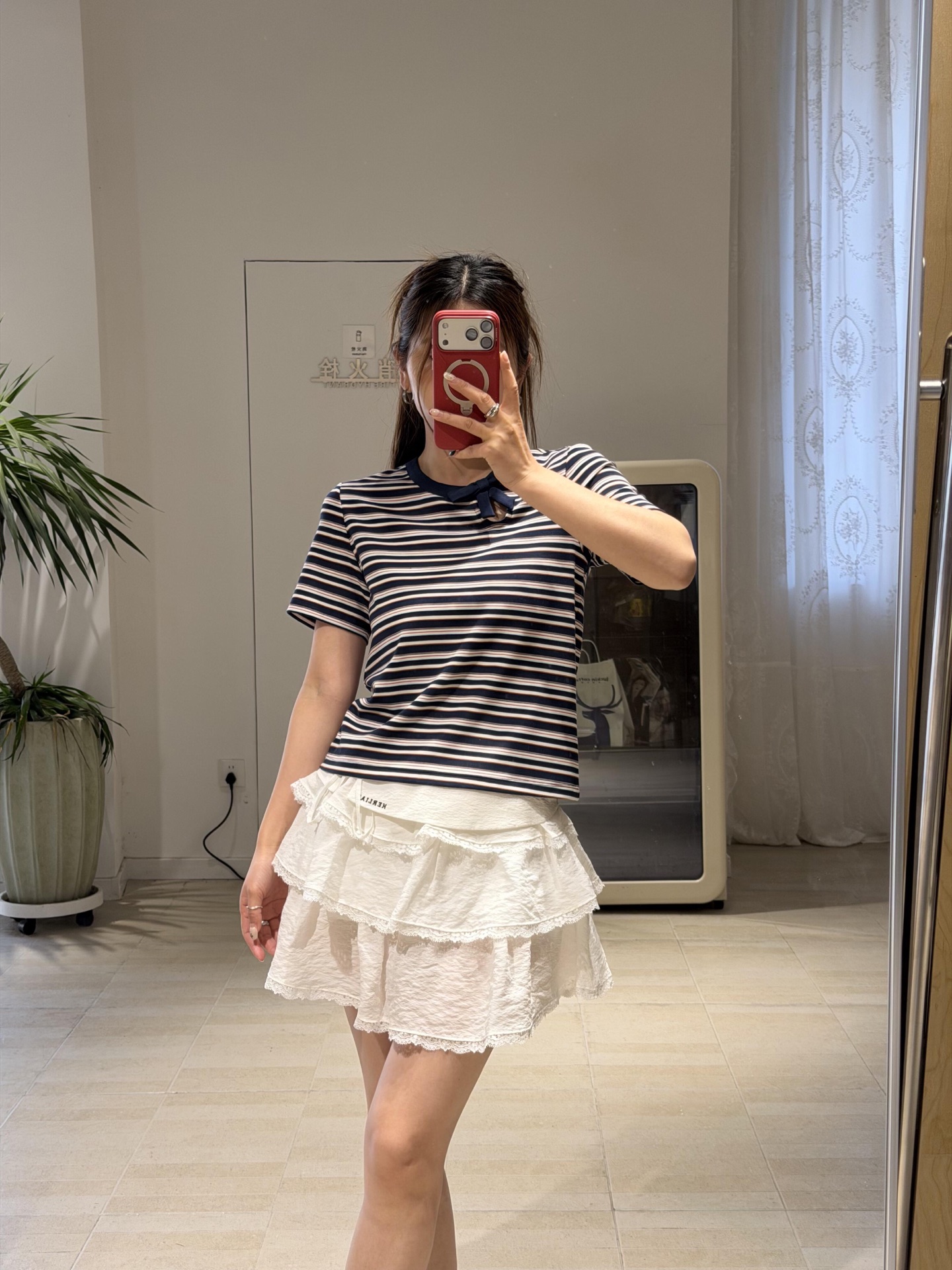 NO:866320,Navy blue and white stripes + bow design, full of French elegance. Lysol material, soft and breathable, super comfortable to wear in summer!  The right-shoulder slim fit shows off your temperament and figure. The bow detail is a plus.19860909藏青白条纹+蝴蝶结设计,法式优雅感满满 来塞尔材质,柔软透气,夏天穿超舒服！ 正肩修身版型,显气质又显身材 蝴蝶结细节超加分,,,Women's clothing