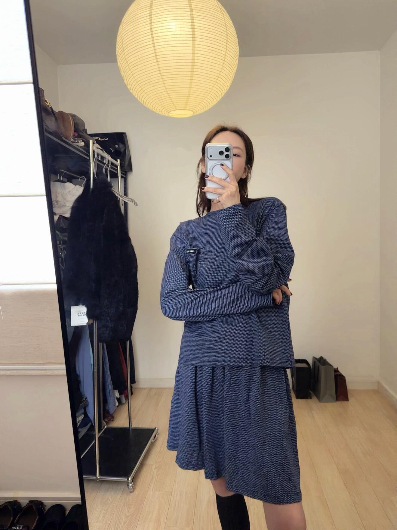 NO:874233,26SS new summer style!  Navy blue plaid skirt, light and breathable fabric, super comfortable to wear in summer!,,skirts,1986090926SS夏季新款！藏蓝色格纹半身裙 轻盈透气面料,夏天穿超舒服!,,skirts,,Women's clothing