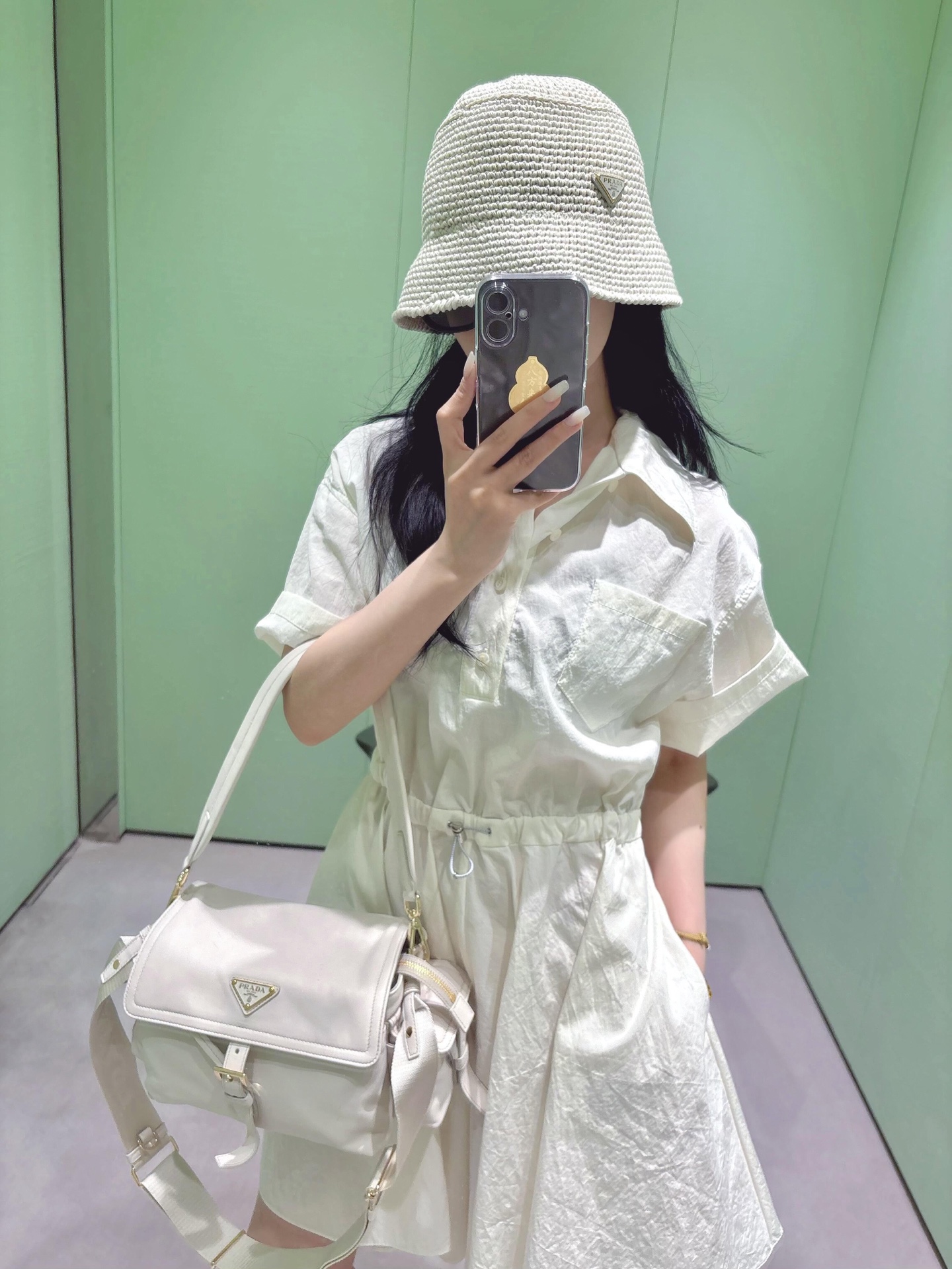 NO:877606,Short-sleeved + lapel design, casual yet a bit formal. The drawstring waist highlights your figure, and is also friendly to fat sisters~,,T-shirt,19860909短袖+翻领设计,休闲又带点正式感 抽绳收腰超显身材,对微胖姐妹也很友好～,,T-shirt,,Women's clothing