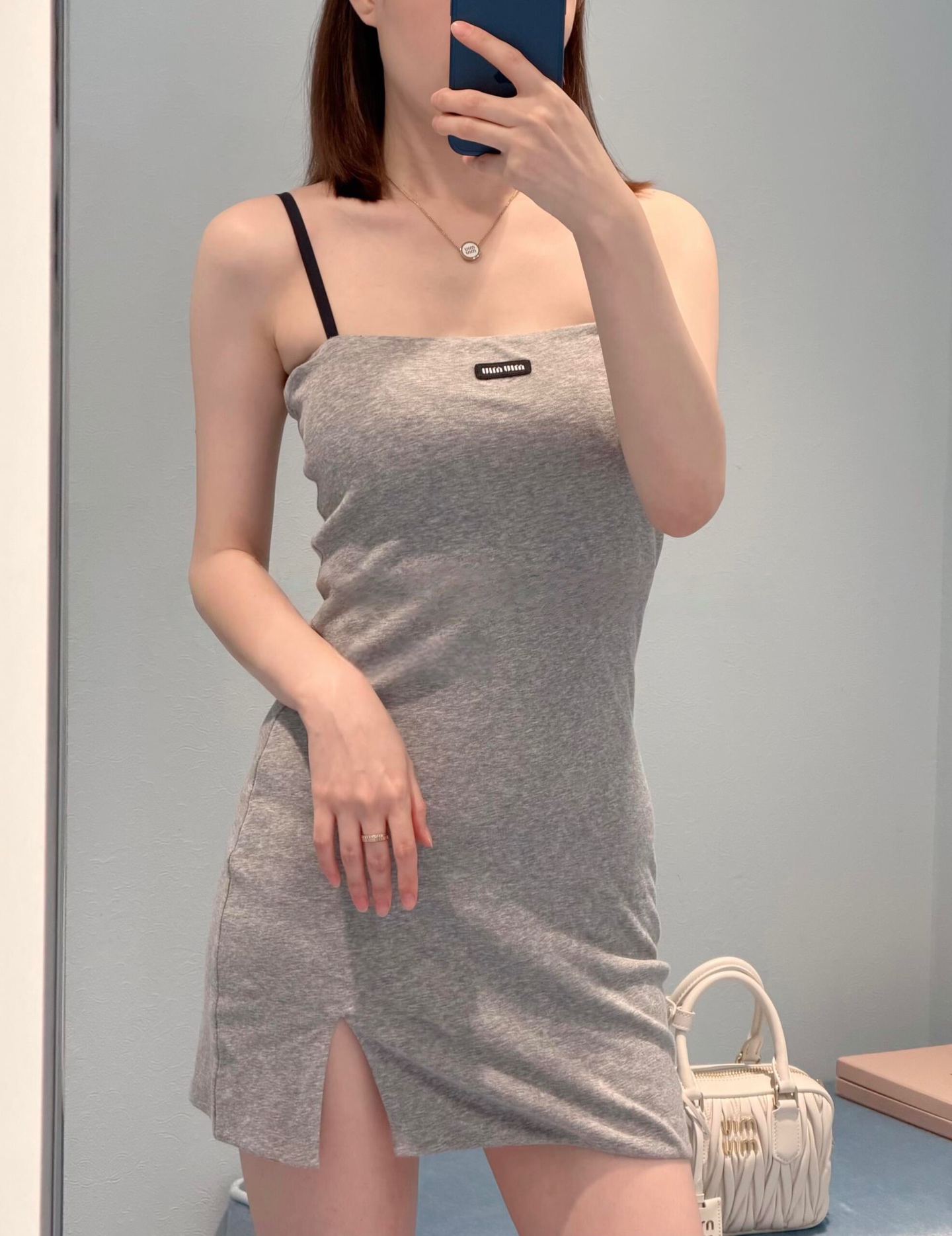 NO:892871,Looks great when worn alone or layered,19860909单穿叠穿都好看,,,Women's clothing