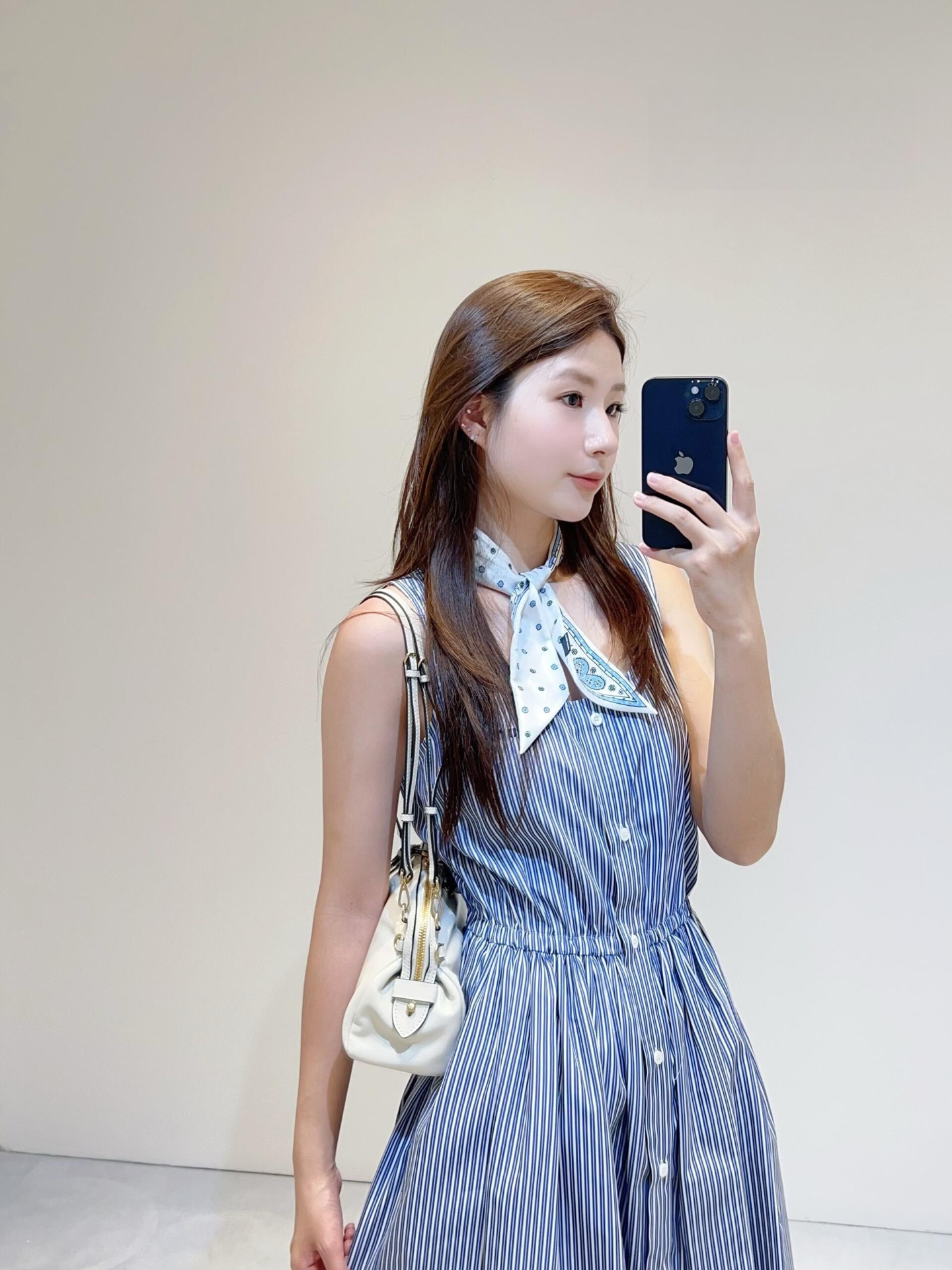 NO:893298,Wear it as a base layer or alone,19860909打底或单穿,,,Women's clothing