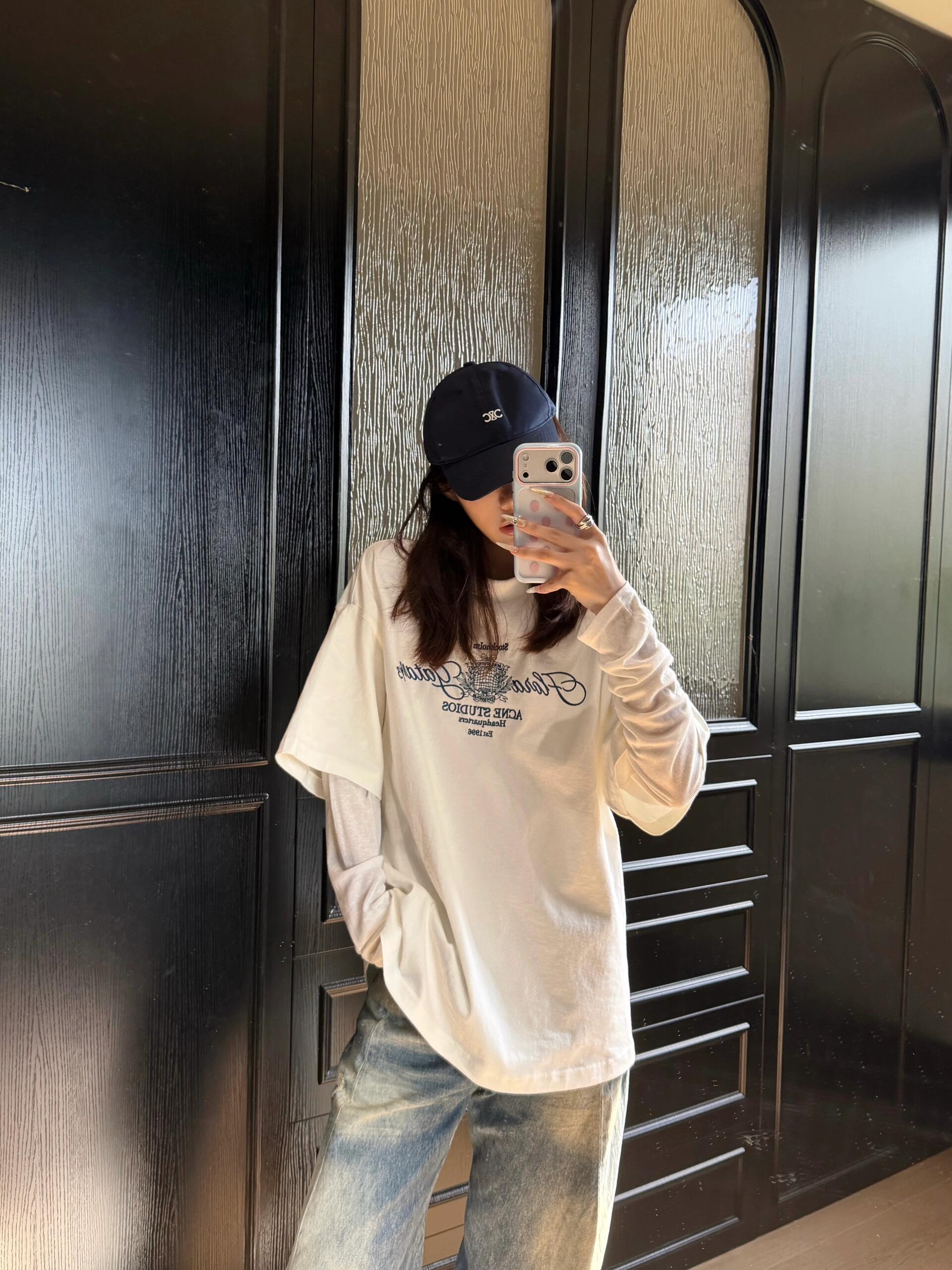 NO:911686,Loose version fake two-piece design ~ full of relaxation,,19860909宽松版假两件设计～满满的松弛感,,,Women's clothing