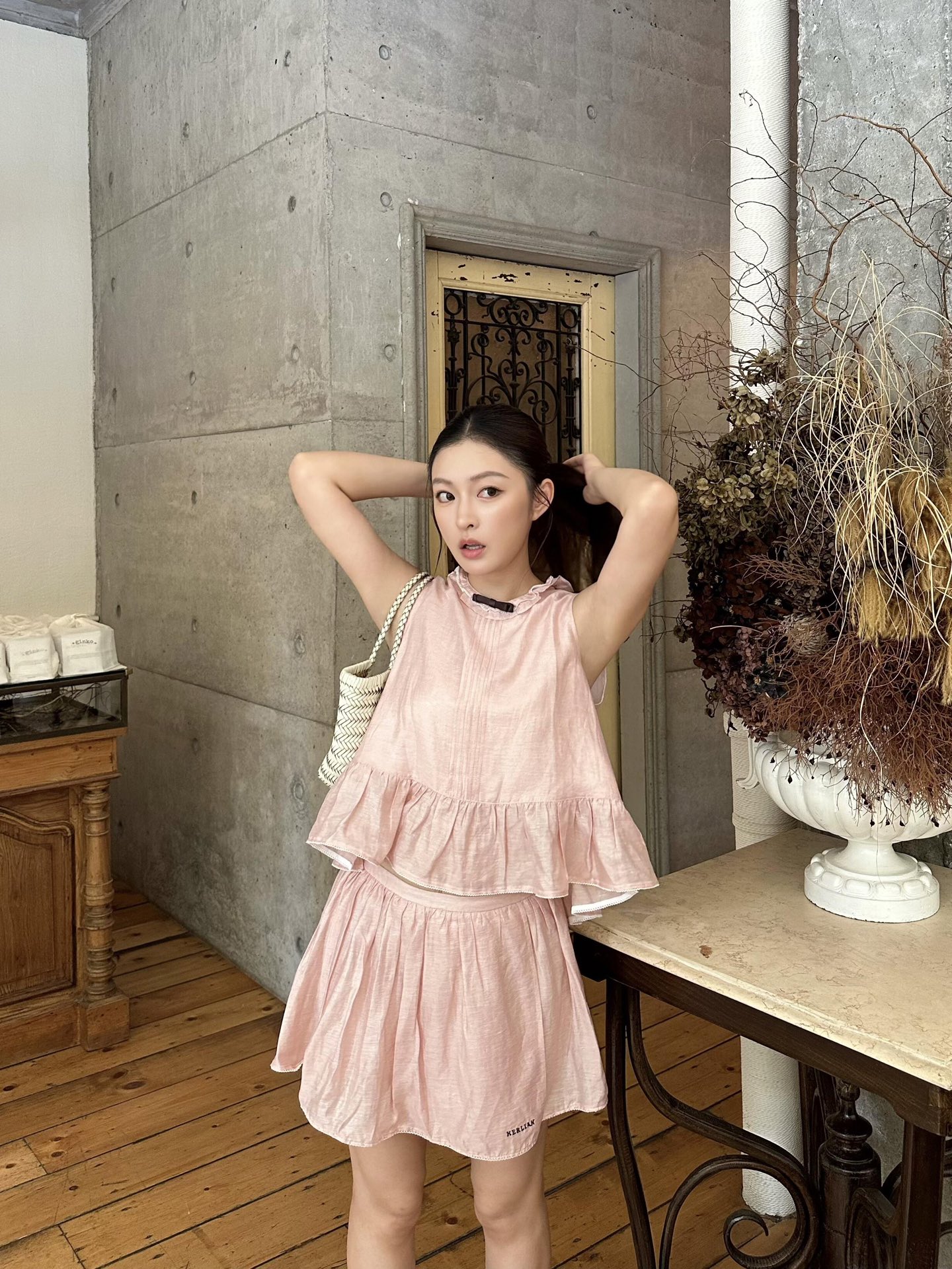 NO:954218,One set has,,19860909一套有,,,Women's clothing