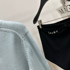 【拉夫浅雾霾蓝小熊圆领毛衣】 🔺,面料:棉 颜色:浅雾霾蓝 Ralph Lauren 可爱小熊又来喽 浅雾霾蓝的配色温柔 【拉夫浅雾霾蓝小熊圆领毛衣】 🔺,面料:棉 颜色:浅雾霾蓝 Ralph Lauren 可爱小熊又来喽 浅雾霾蓝的配色温柔