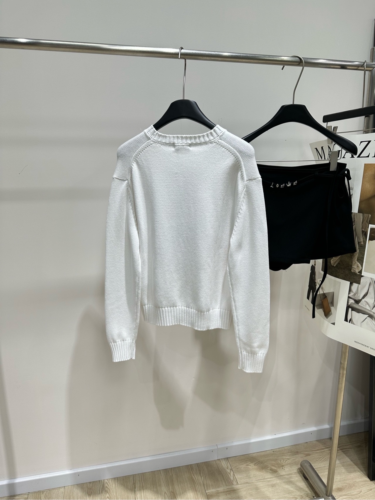 【拉夫白色卡通小熊圆领长袖毛衣】 🔺，面料：棉 颜色：白色 Ralph Lauren 的度假小熊毛衣​​ 白色底配上立体
