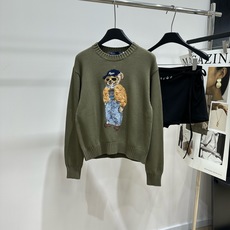 【拉夫橄榄绿小熊圆领长袖毛衣】 🔺,面料:棉 颜色:橄榄绿 Ralph Lauren小熊穿搭直接焊在身上 橄榄绿小熊毛衣 【拉夫橄榄绿小熊圆领长袖毛衣】 🔺,面料:棉 颜色:橄榄绿 Ralph Lauren小熊穿搭直接焊在身上 橄榄绿小熊毛衣
