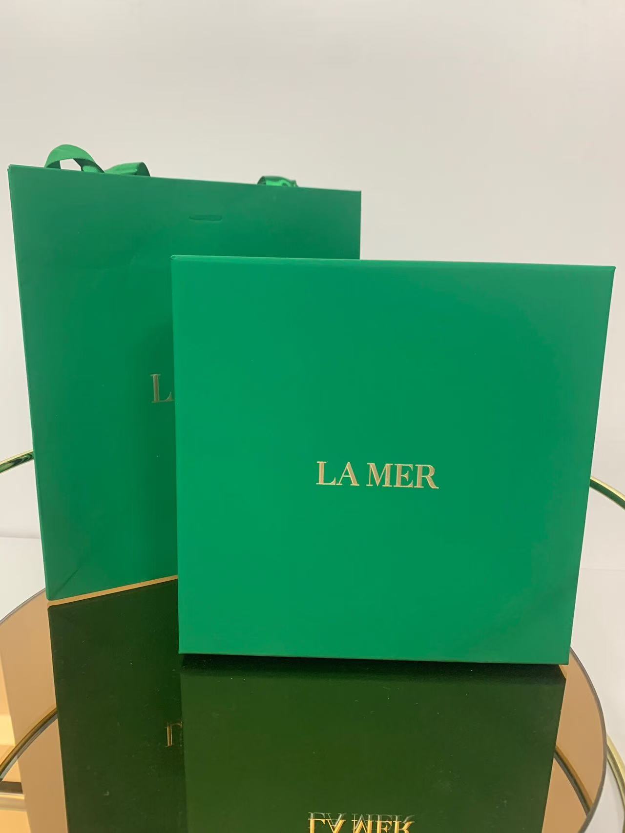 ¡Set de limpiador facial de turmalina La Mer 5+1! Incluye: limpiador facial de turmalina 125ml + muestras de limpiador …