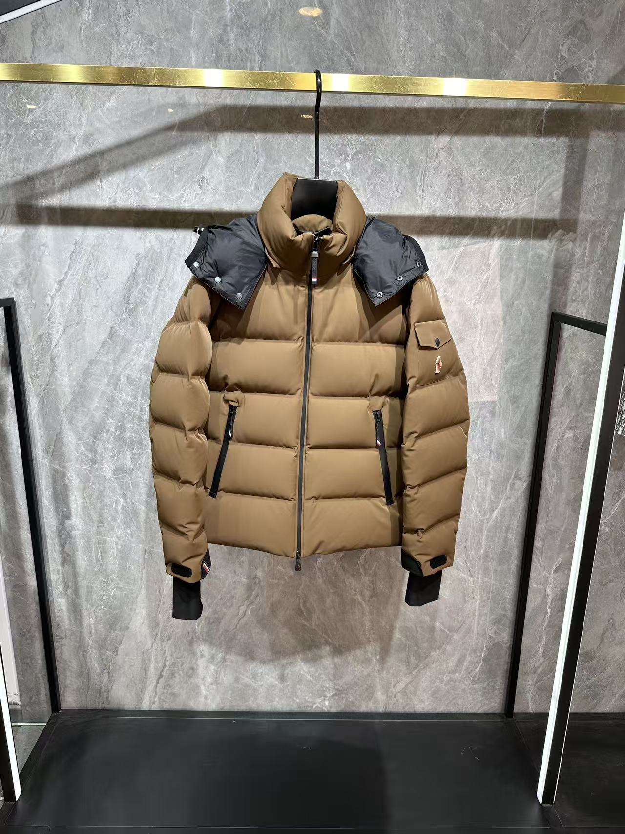 NO:645541,Down jacket brown/9839,,down jacket,alexander wang19860909羽绒服 咖色/9839,,down jacket,alexander wang,Men's clothing