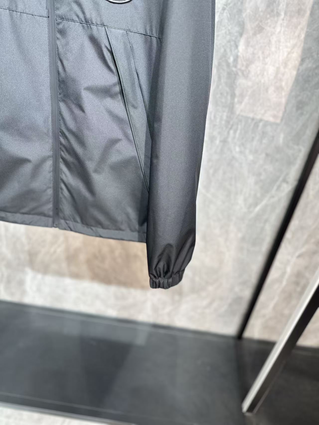 🆕Bur*erry 26男士连帽夹克外套 系列‼️‼️经典的英式传承依旧时尚韵味浓郁.独具一格的时尚单品