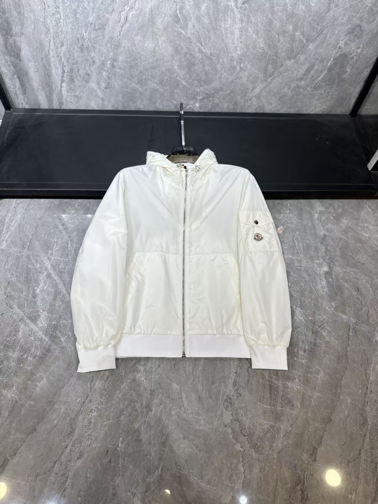 白色J6059