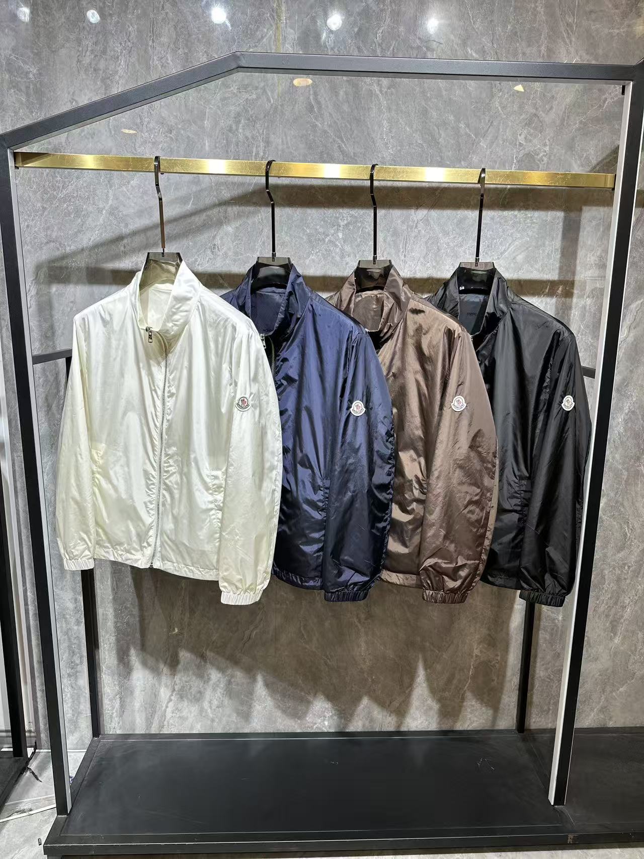 26SS⚠️⚠️🆙顶级品质 蒙口26SS⚠️⚠️ MONCLER春夏新双面穿休闲夹克！颜色: 黑色 白色