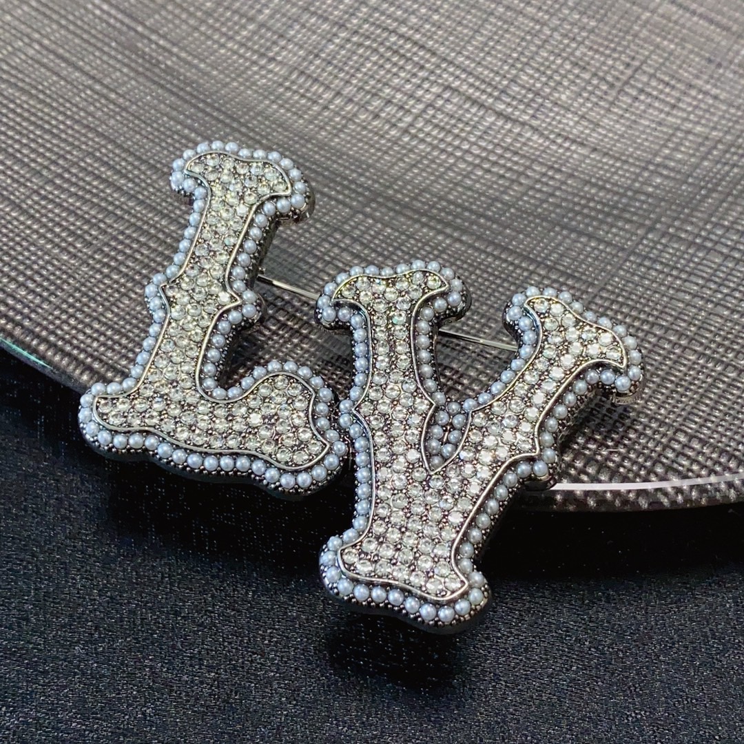 Louis Vuitton Haute Joaillerie Fine Jewelry Earrings Necklace Ring 7