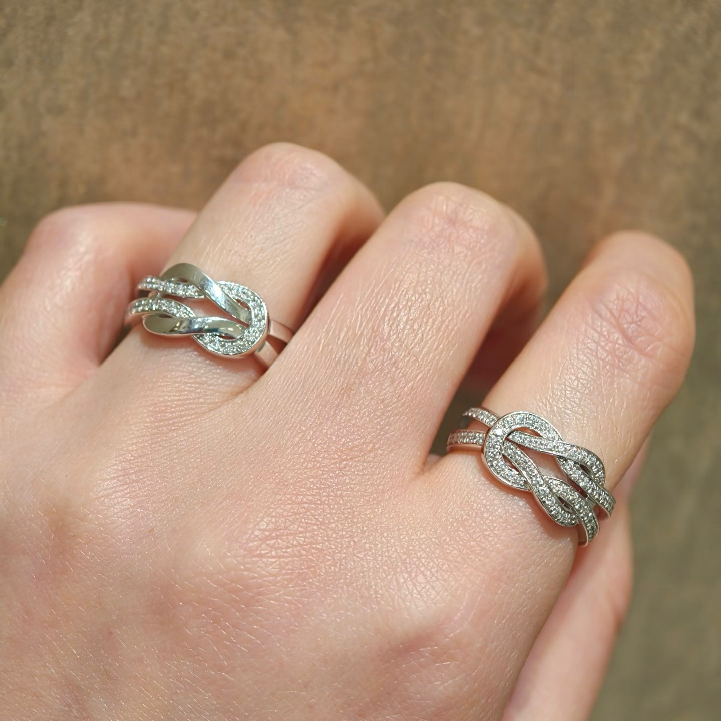 NO:755223,New product release hot Fred Feiden full diamond, half diamond, diamond-free horseshoe buckle nautical buckle, fortune buckle, 8-figure buckle high-quality rings big brand fashion and exquisite FORCE series rings high-end customization ~ sub-gold micro-plating 18k gold process Seiko horseshoe buckle head ring!  The upper body effect is very versatile. Internet celebrity. A must-have item for fashionistas. Rose gold, gold and silver three-color men and women's couple models, fine jewelry, ring, gold19860909新品发布火爆费雷德 Fred斐登满钻、半钻、无钻马蹄扣航海扣、发财扣、8字扣高品质戒指大牌 时尚 精致FORCE 系列戒指高端定制～亚金微电镀18k金工艺 精工马蹄扣头戒指！上身效果非常百搭 网红达人 时尚一族必备单品 玫瑰金、黄金、银色三色男女同款情侣款,饰品精品,ring,gold,Jewelry