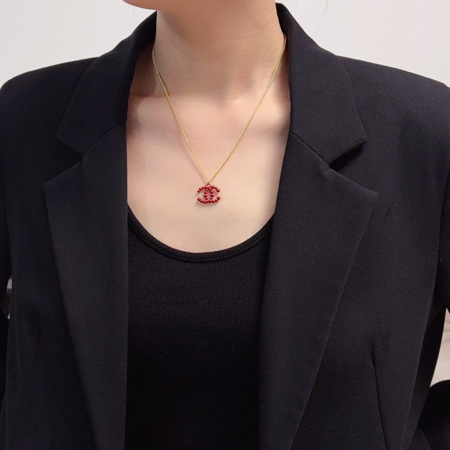 Chanel 小红书火爆新款 香奈儿Chanel高版本最新款双C新年红小吊坠项链 叠戴更加 超个性