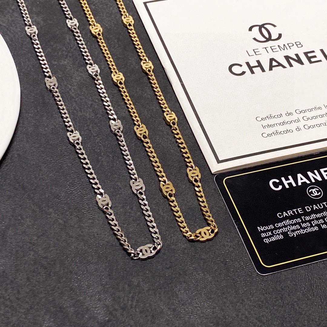 Chanel 香奈儿Chanel最新款双C项链 精钢保色超个性 百搭款特别特别赞 整体细节非常令人惊喜