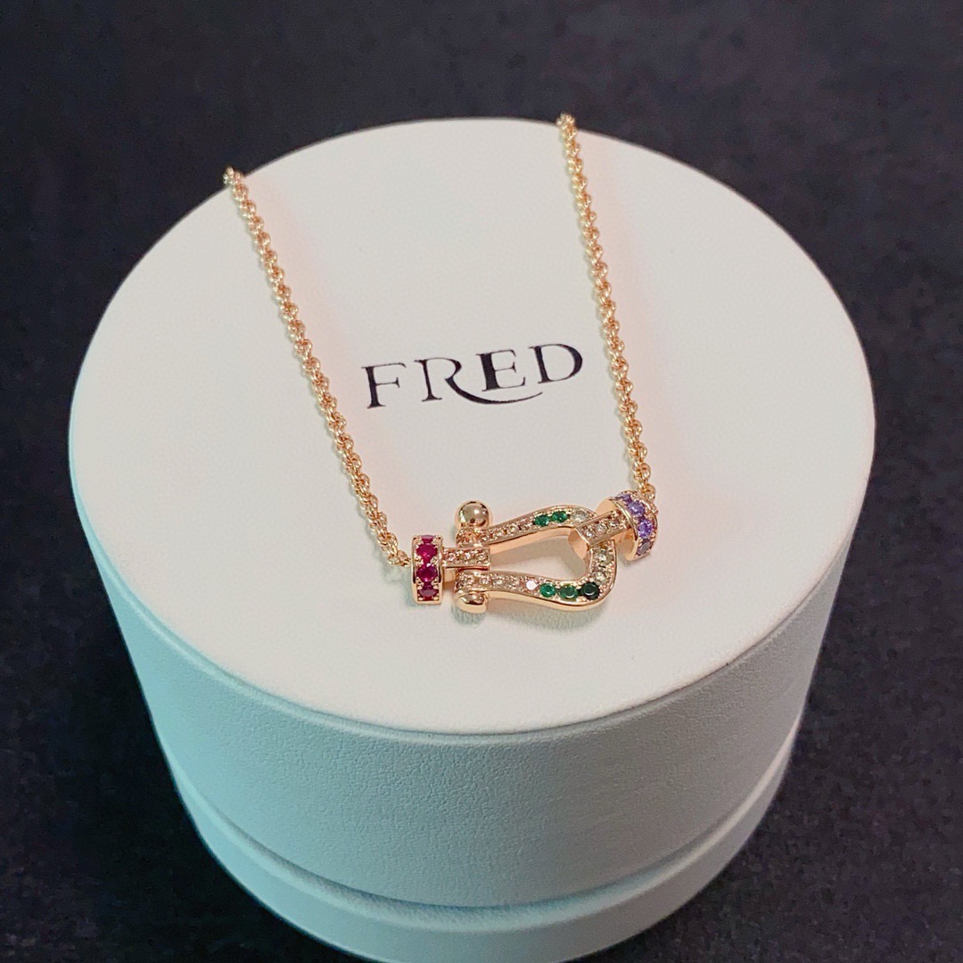 Fred 新品发布 火爆 Fred斐登彩钻满钻小马蹄扣中性款高品质项链