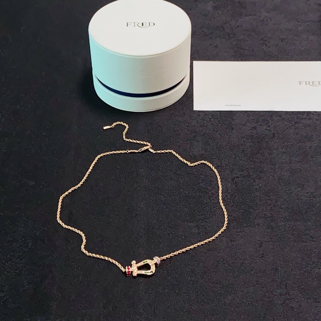 Fred 新品发布 火爆 Fred斐登彩钻满钻小马蹄扣中性款高品质项链