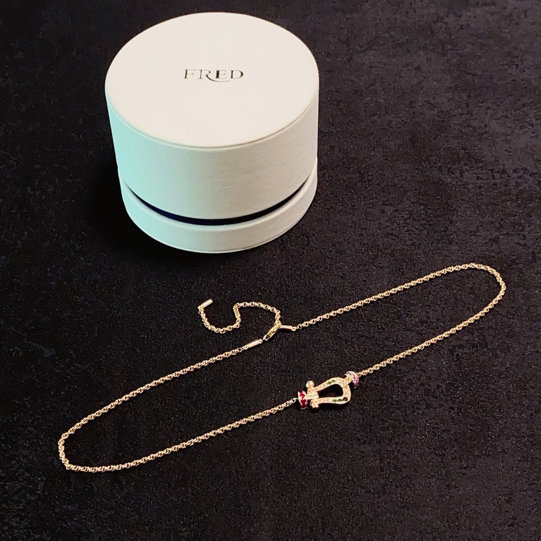 Fred 新品发布 火爆 Fred斐登彩钻满钻小马蹄扣中性款高品质项链