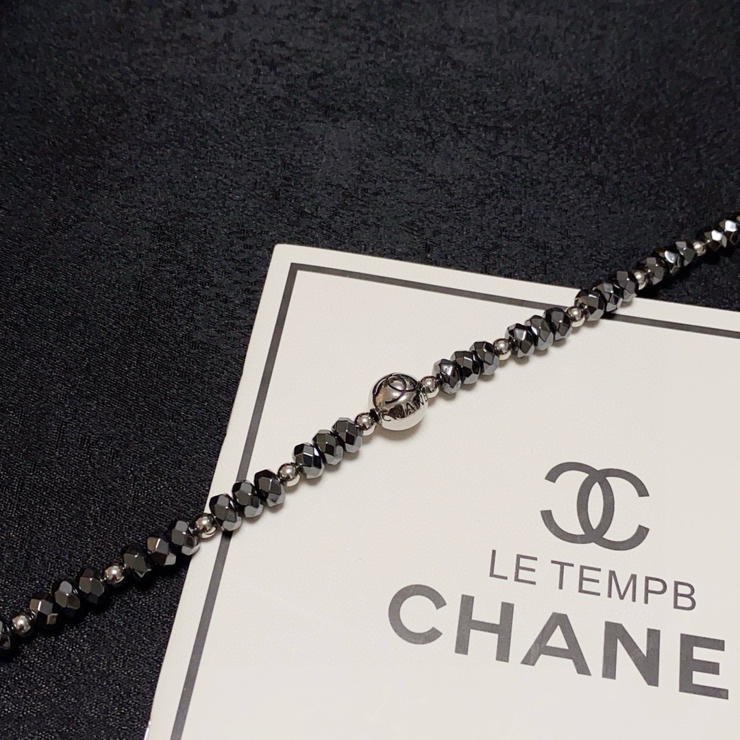 Chanel 香奈儿Chanel字母双C高级突天然黑胆石项链
