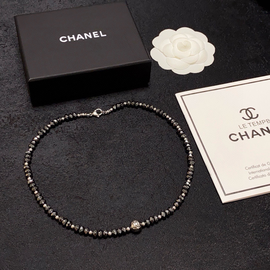 Chanel 香奈儿Chanel字母双C高级突天然黑胆石项链