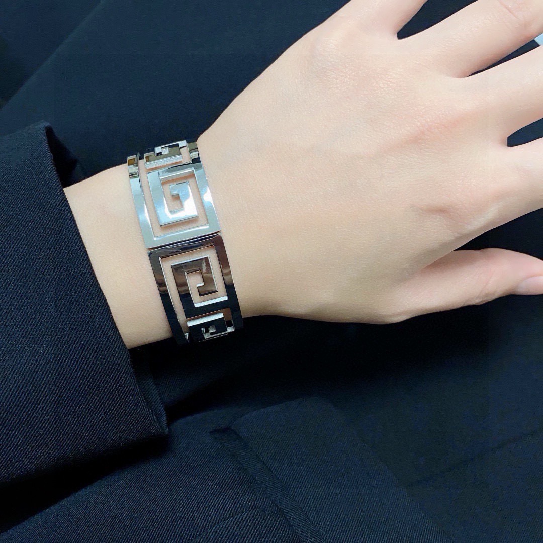Givenchy 新款 设计不张扬 不能更美了 LG 质量杠杠滴 识货的亲们看过来