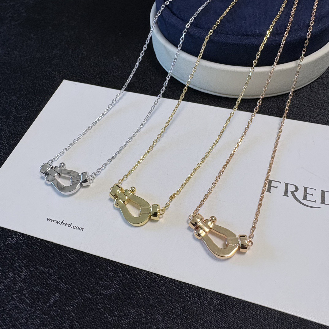 Fred 新品发布 火爆 Fred斐登满钻、半钻、无钻小马蹄扣中性款高品质小号迷你款项链