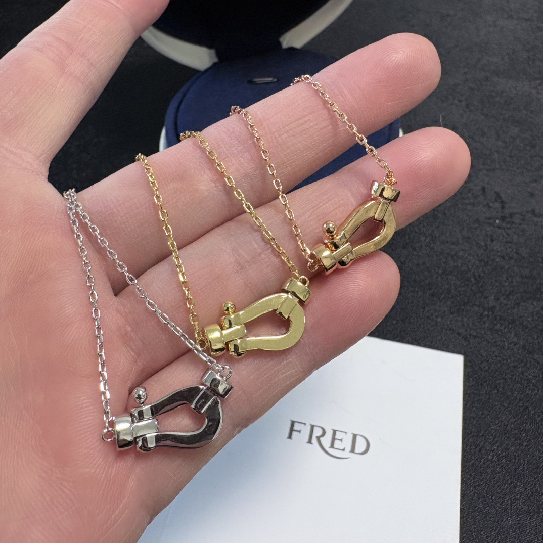 Fred 新品发布 火爆 Fred斐登满钻、半钻、无钻小马蹄扣中性款高品质小号迷你款项链