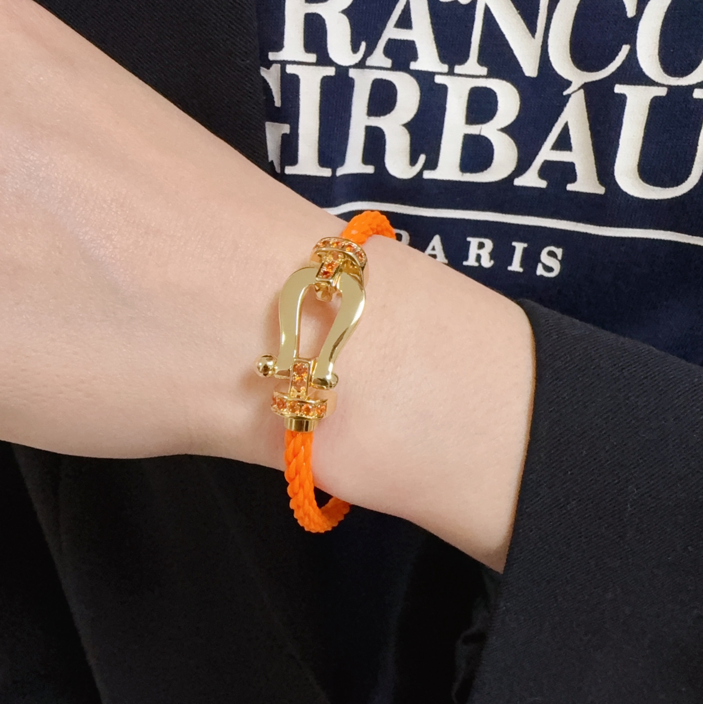 NO:767266,New product release: hot orange diamond Fred Feiden silver, rose gold, gold buckle full diamond, half diamond, non-diamond horseshoe buckle unisex high quality fluorescent orange, Hermès orange, lemon yellow, light yellow nylon rope bracelet bracelet!  Big brand of red leather rope in the year of birth, fashionable and exquisite FORCE series bracelets, high-end customization ~ sub-gold micro-plating 18k gold craftsmanship, Seiko horseshoe buckle head bracelet!  The effect is very versatile. Internet celebrity expert. A must-have item for fashionistas. Rose gold, gold and silver buttons for men and women, two sizes 17/19cm, jewelry boutique, hermes, bracelet, bracelet, gold19860909新品发布火爆橙色钻费雷德 Fred斐登银色、玫瑰金、金色扣头满钻、半钻、无钻马蹄扣中性款高品质荧光橙色、爱马仕橙色、柠檬黄、淡黄色尼龙绳手链手镯！本命年红皮绳大牌 时尚 精致FORCE 系列手链高端定制～亚金微电镀18k金工艺 精工马蹄扣头手镯！上手效果非常百搭 网红达人 时尚一族必备单品 玫瑰金、黄金、银色扣头男女情侣款两个码数17/19cm,饰品精品,hermes,bracelet,bracelet,gold,Jewelry