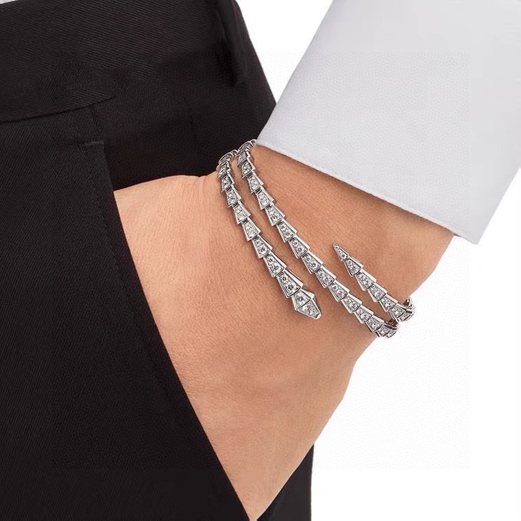 Bvlgari Haute Joaillerie Fine Jewelry Earrings Necklace Ring 3