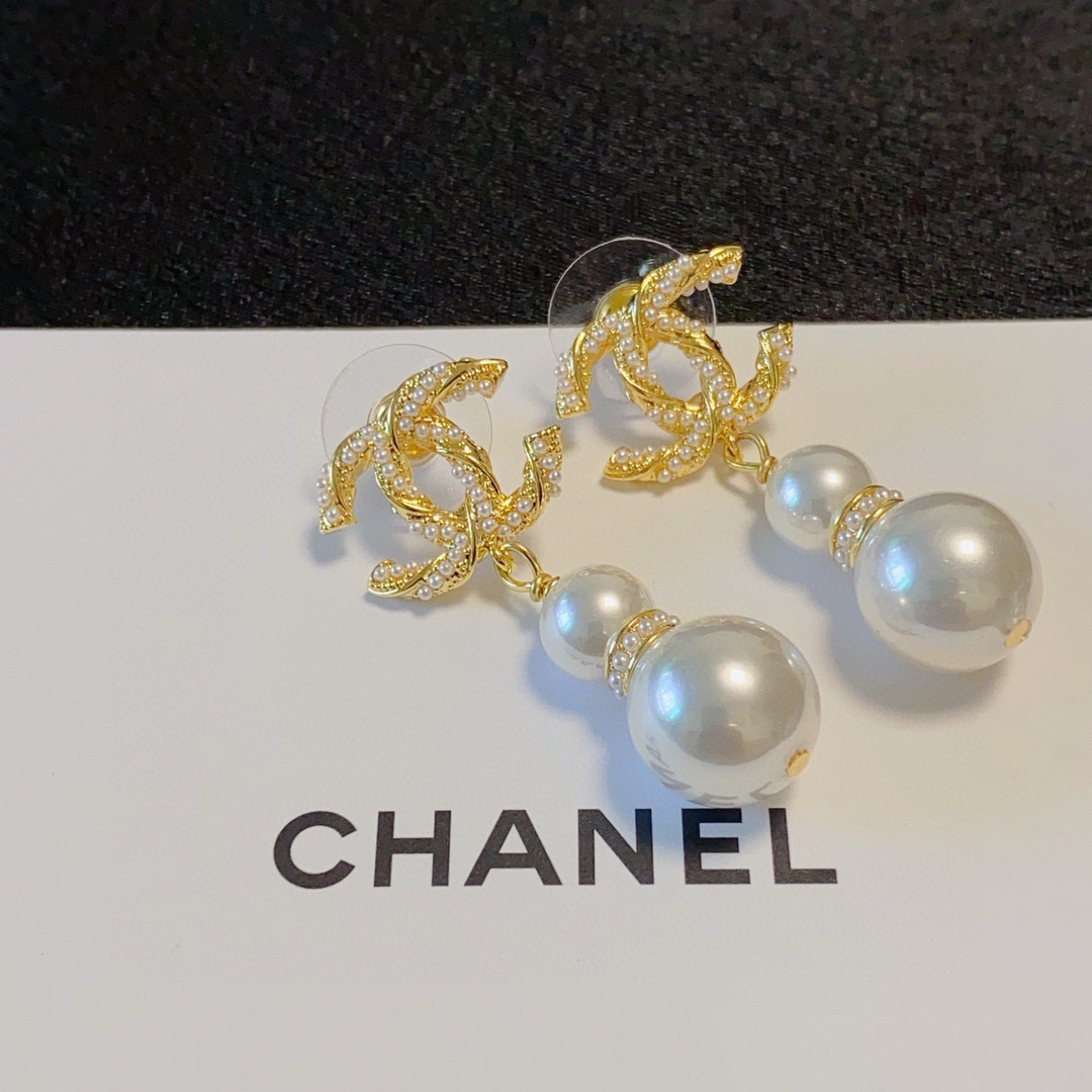 Chanel Haute Couture Haute Joaillerie Fine Jewelry Earrings Necklace 3
