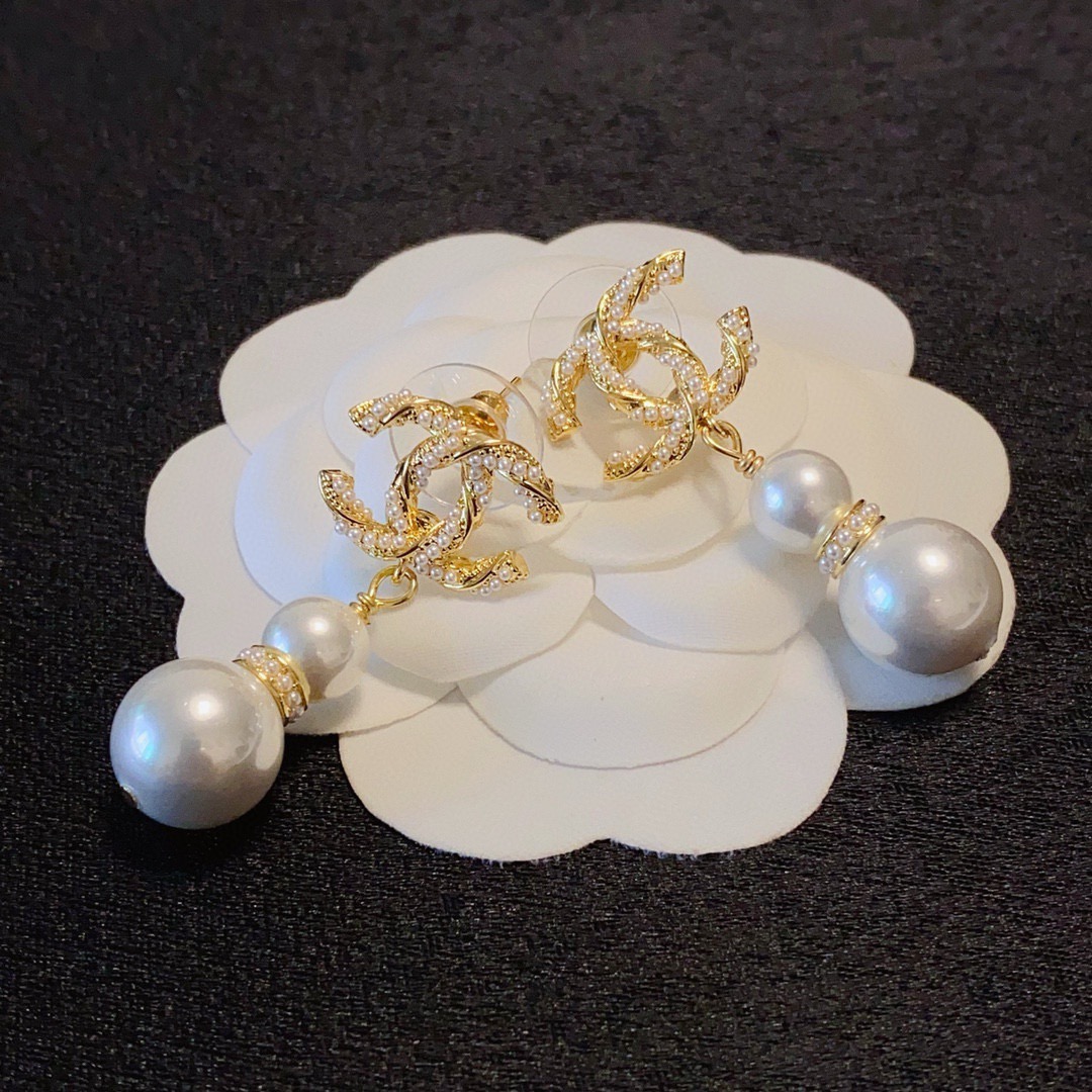 Chanel Haute Couture Haute Joaillerie Fine Jewelry Earrings Necklace 4