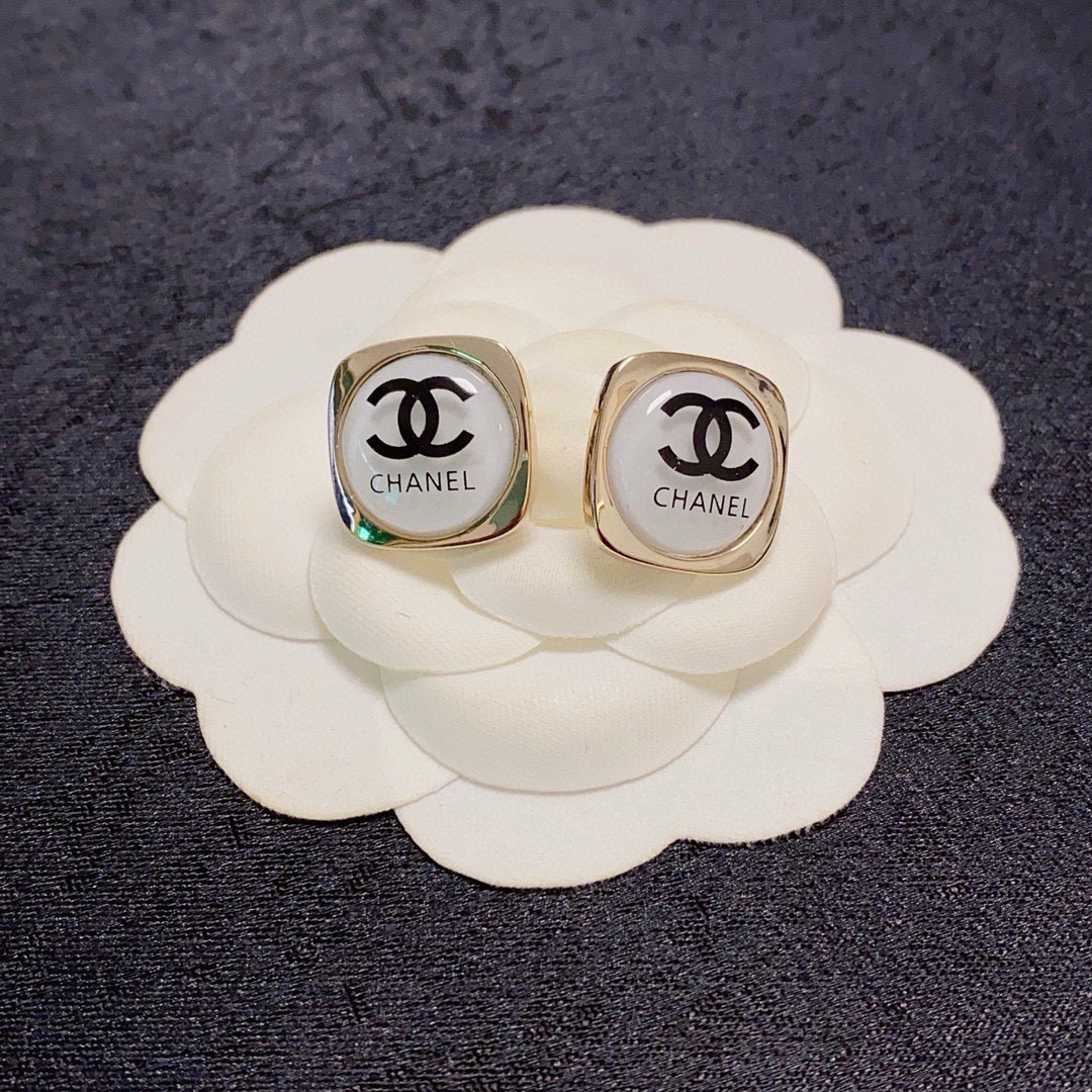 Chanel Haute Joaillerie Fine Jewelry Earrings Necklace Ring Ref 4