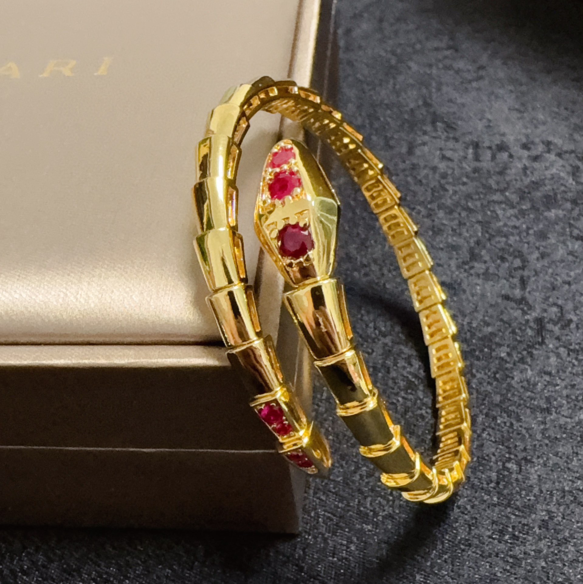 Bvlgari Haute Joaillerie Fine Jewelry Earrings Necklace Ring 4