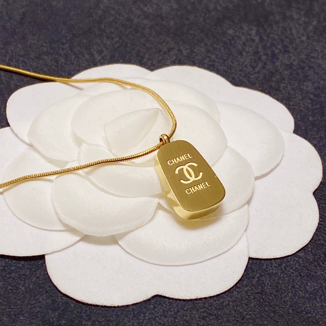 Chanel - Necklace - JRF8A01E230679