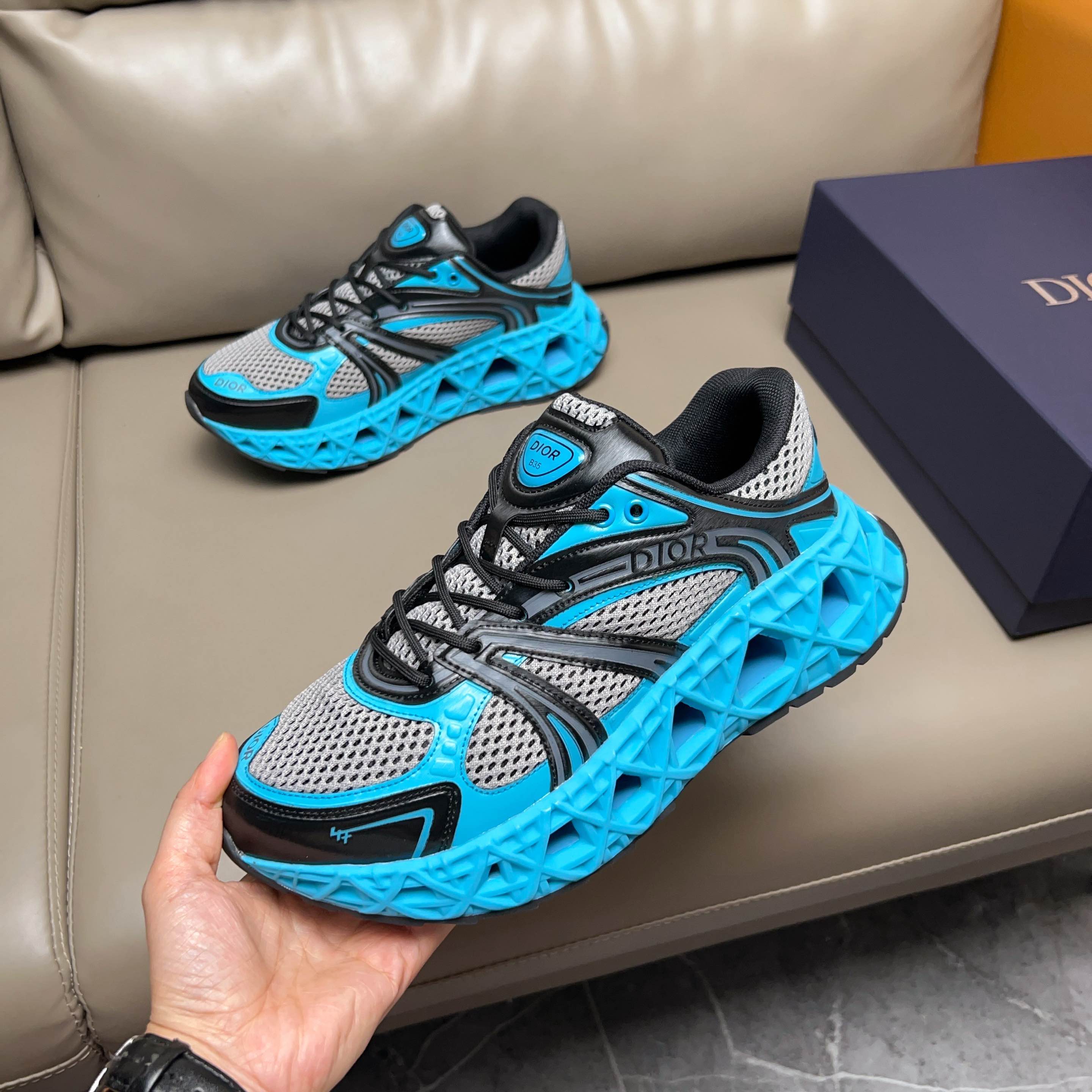 Dior B35 NXXT Sneakers: Futuristic Design, Lightweight, and Comfortable 6 a1746199979384 6145