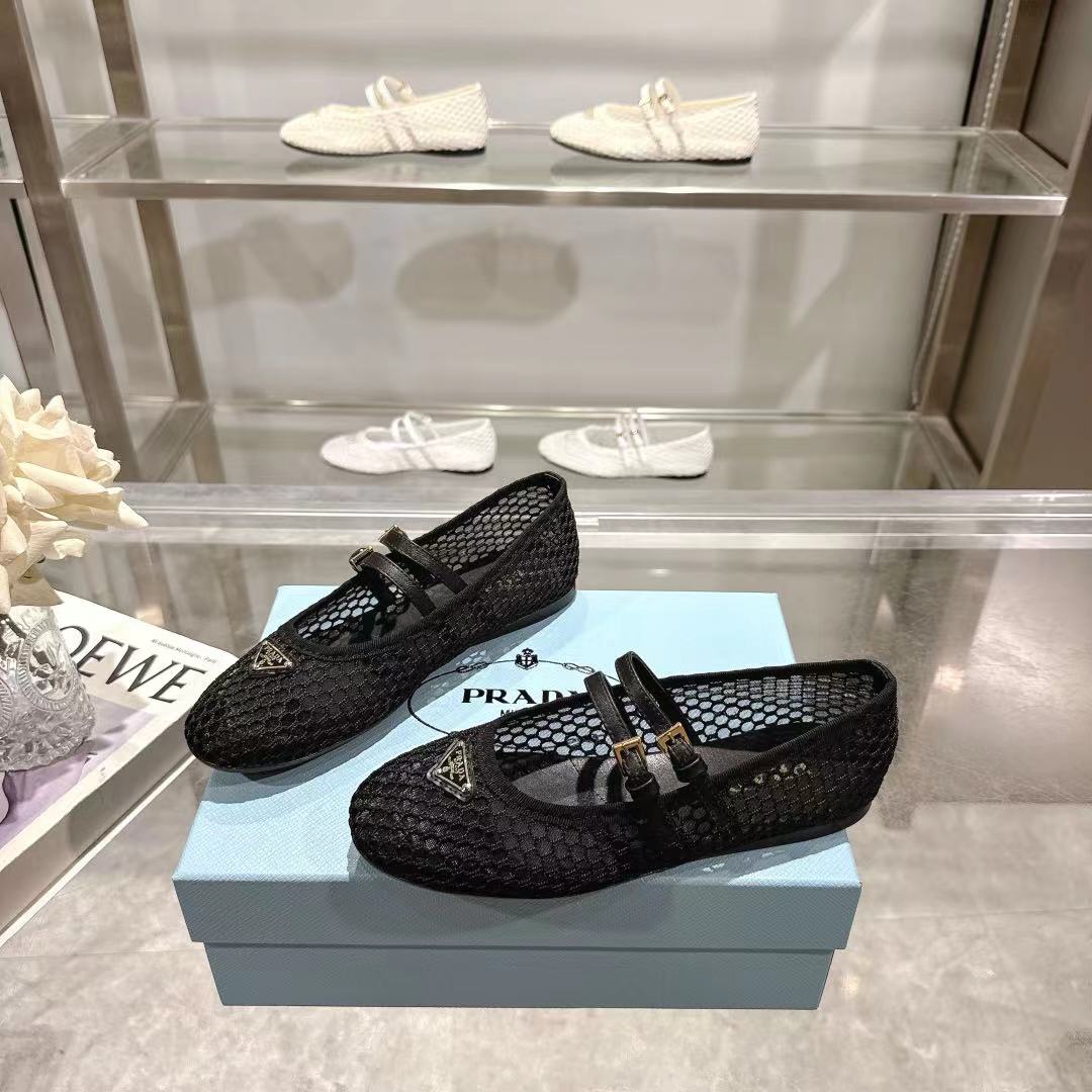 Prada Women’s Sheepskin Sandals with Rubber Sole in Sizes 35-40 (Custom 41) - 图片 3