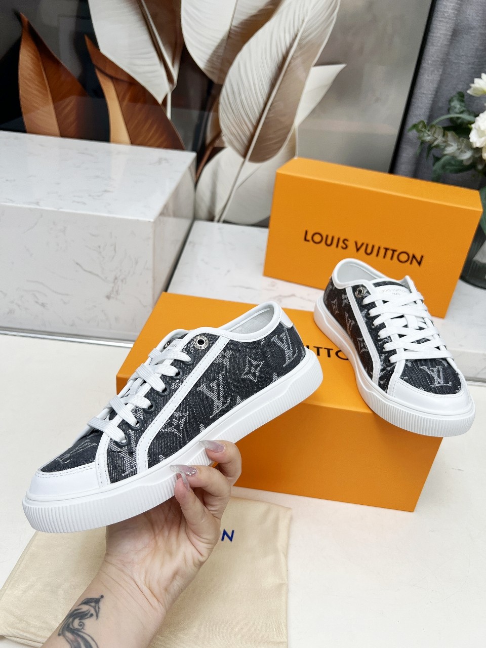 Louis Vuitton Women's Denim Monogram Print Sneakers Lace-up Casual Shoes 5 a1742540838443 0648