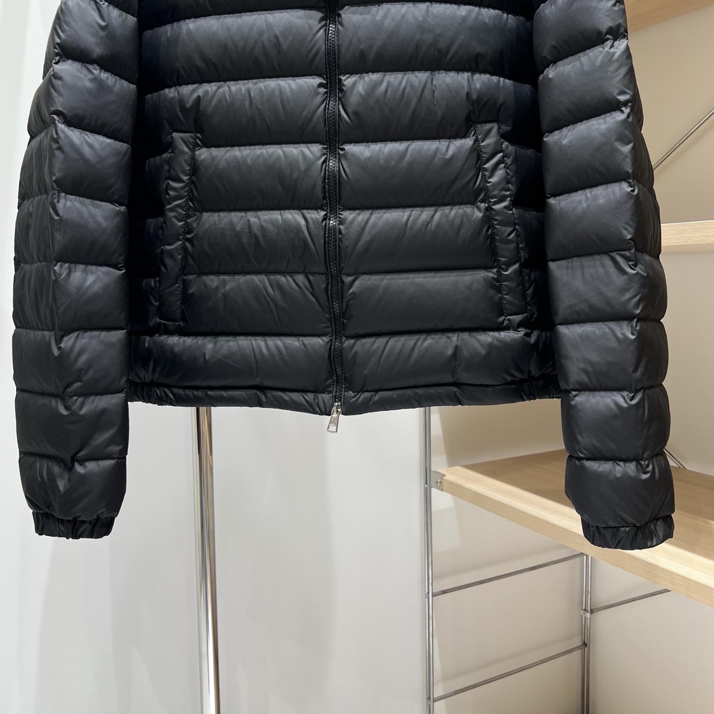 Пуховик Moncler