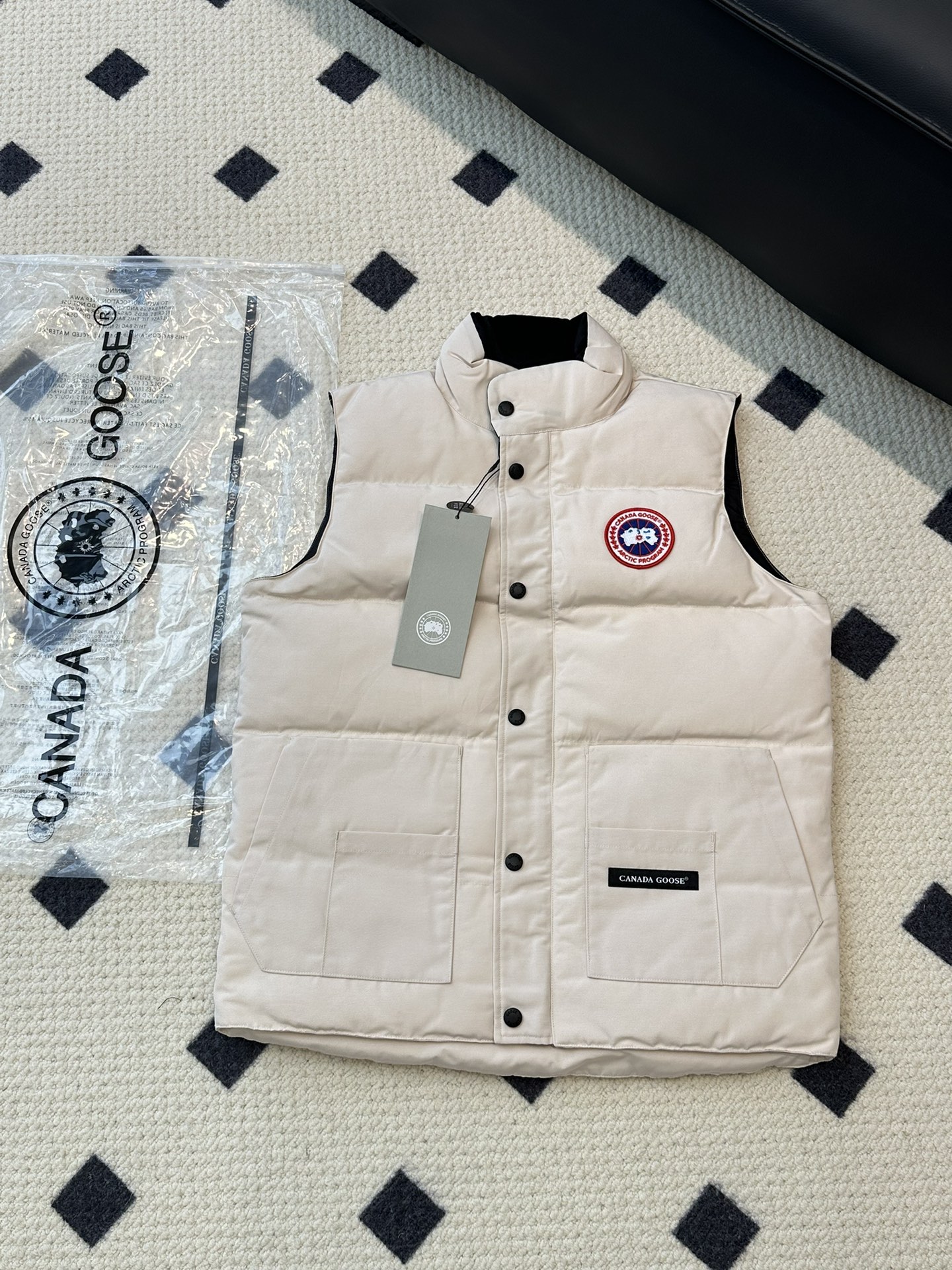 Canada Goose Clothing Waistcoats Black Blue Red Sky White