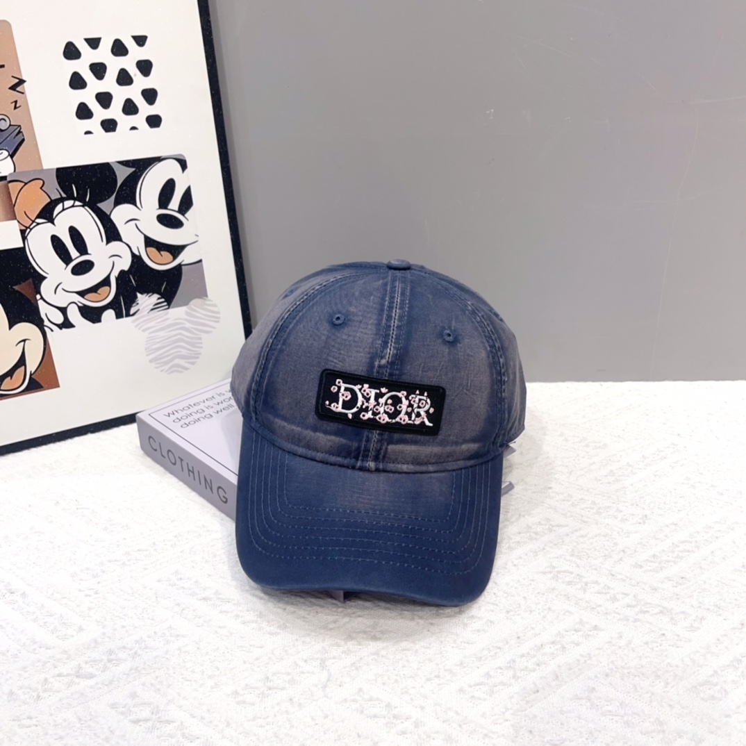 【DIOR迪奥】新款走量简约棒球帽🧢，新款出货，大牌款超好搭配，赶紧入手！