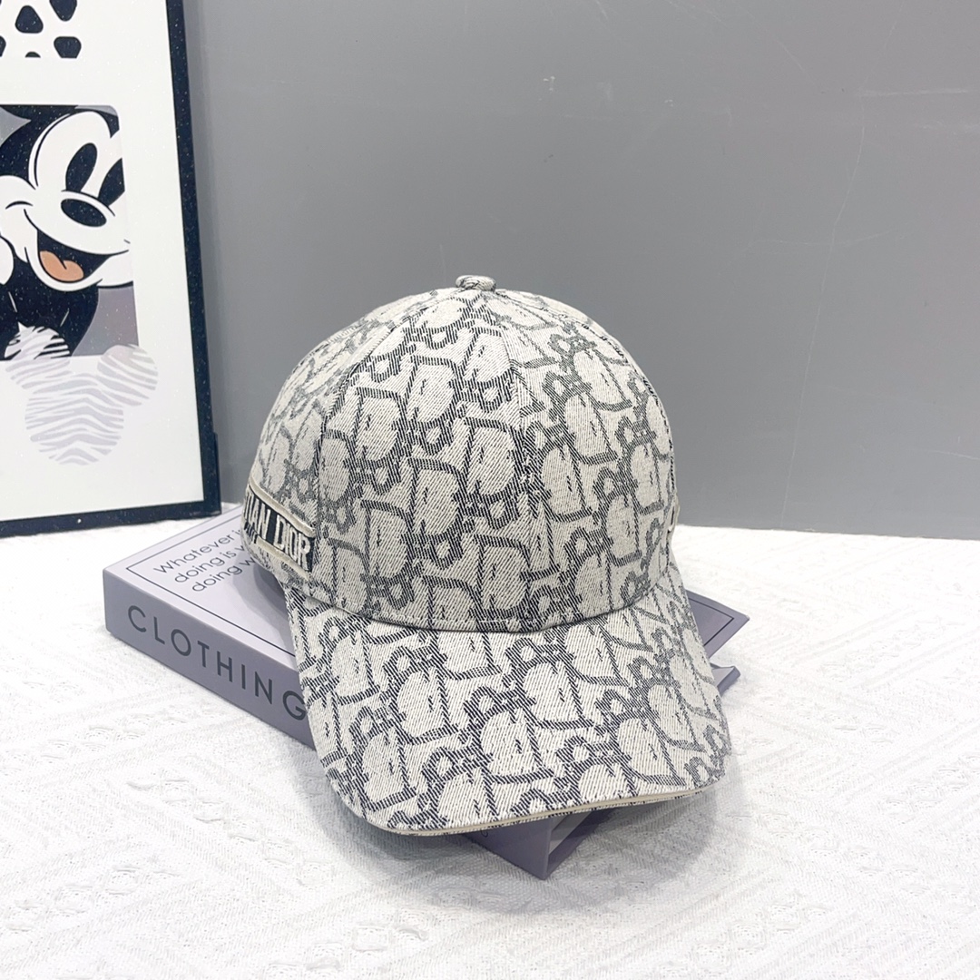 【DIOR迪奥】新款走量简约棒球帽🧢，新款出货，大牌款超好搭配，赶紧入手！