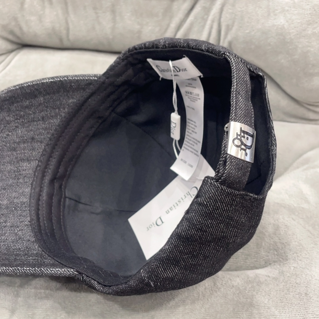【DIOR迪奥】新款走量简约棒球帽🧢，新款出货，大牌款超好搭配，赶紧入手！