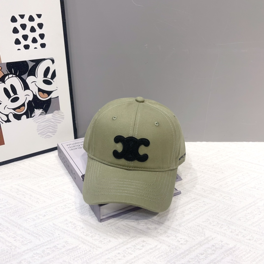 【CELINE赛琳】新款经典休闲潮流款 棒球帽🧢日韩风格，随便搭配都超好看！出门旅游，绝对要入手的一款
