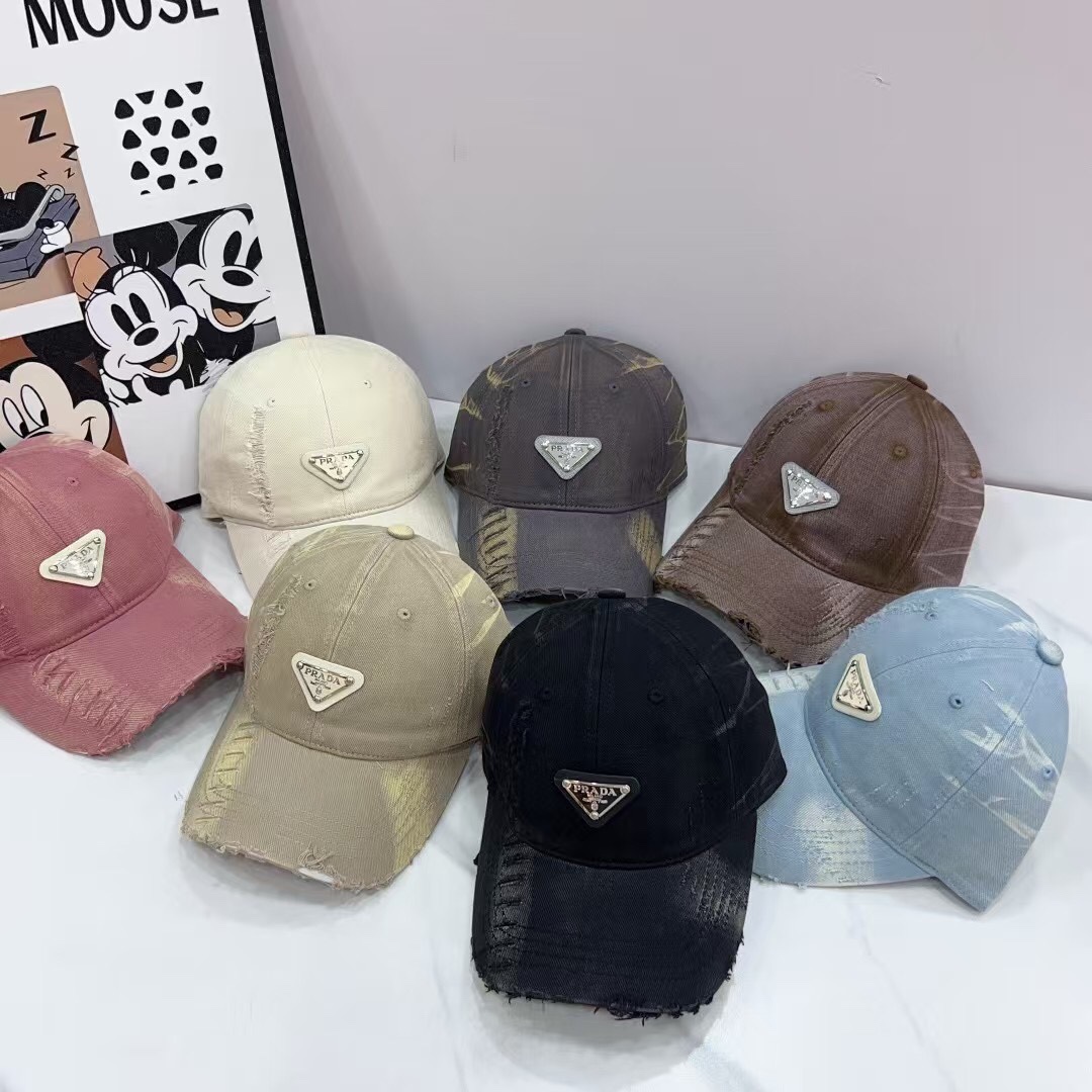 NO:357630,Prada PRADA new classic baseball cap purchase version!  Fashion trend, high-end workmanship!  Extraordinary quality, look at the details of the real shot, hat, straw hat, fisherman hat, baseball hat, hat, prada, prada, espadrilles, hats普拉达 PRADA 新品经典棒球帽 代购版本！时尚潮流,高端做工！非一般的品质,细节看实拍哦帽子草帽渔夫帽棒球帽,帽子,prada,prada,espadrilles,hats,hat